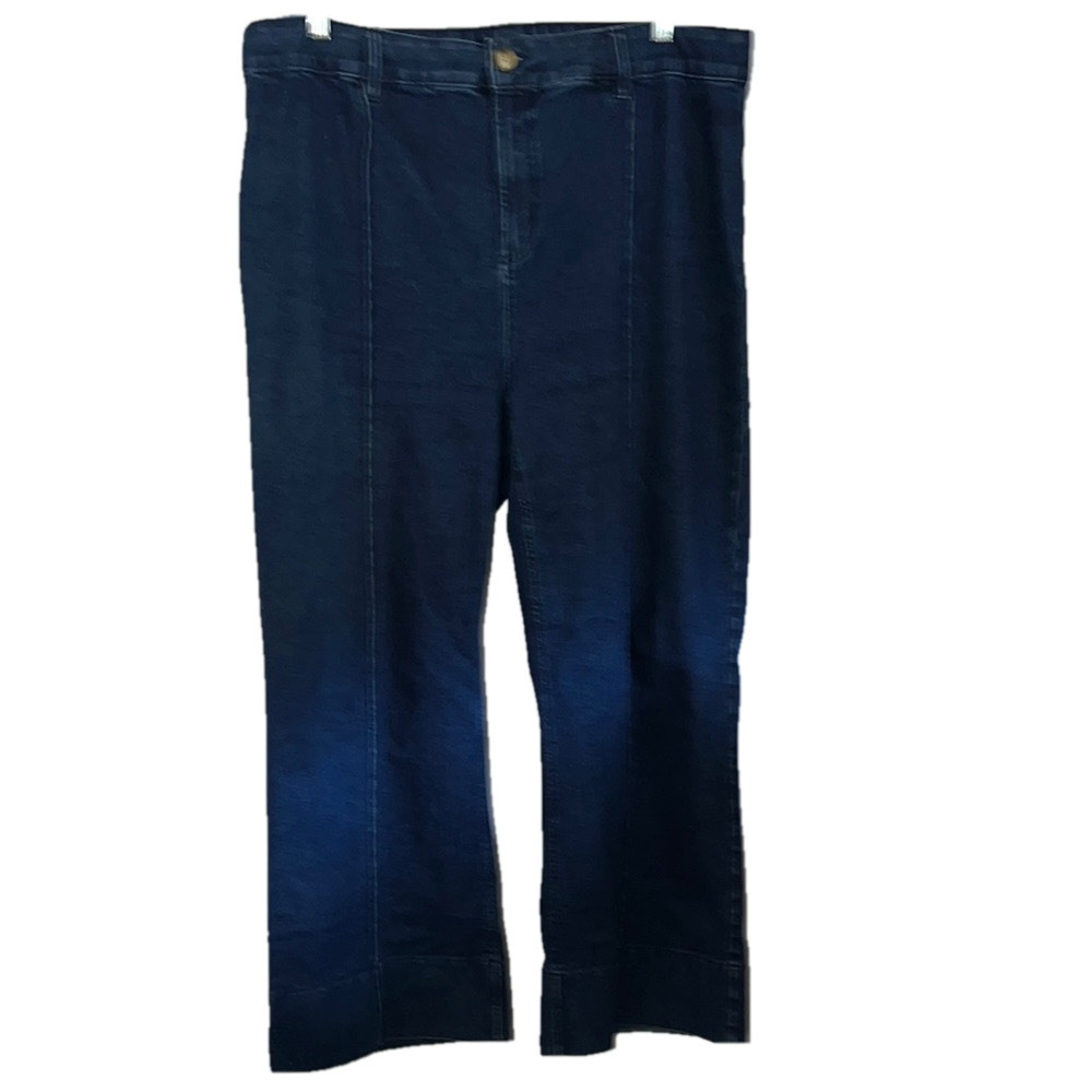 Black Tape Jeans, Size 22, Flare Wide Leg Jeans with Classic Denim Style